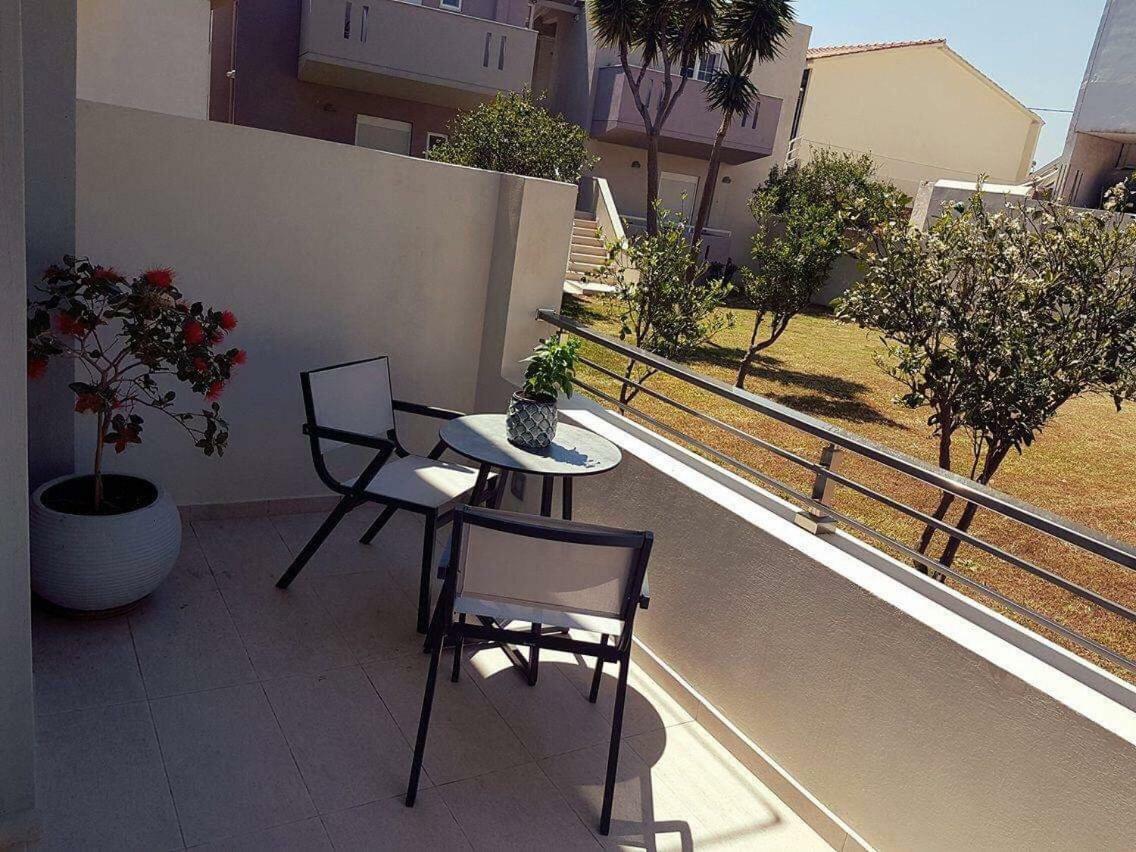 Luxury Apartments Near To The Beach Plakiás Exterior foto