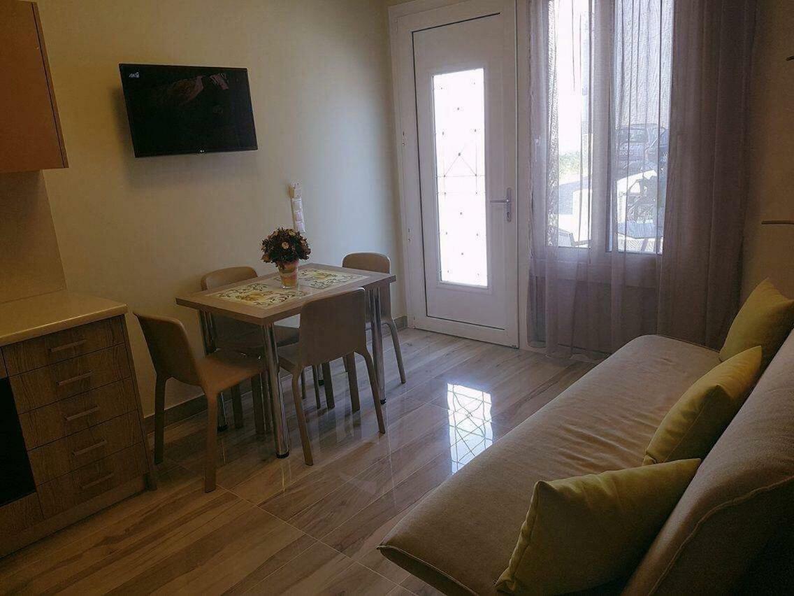 Luxury Apartments Near To The Beach Plakiás Exterior foto